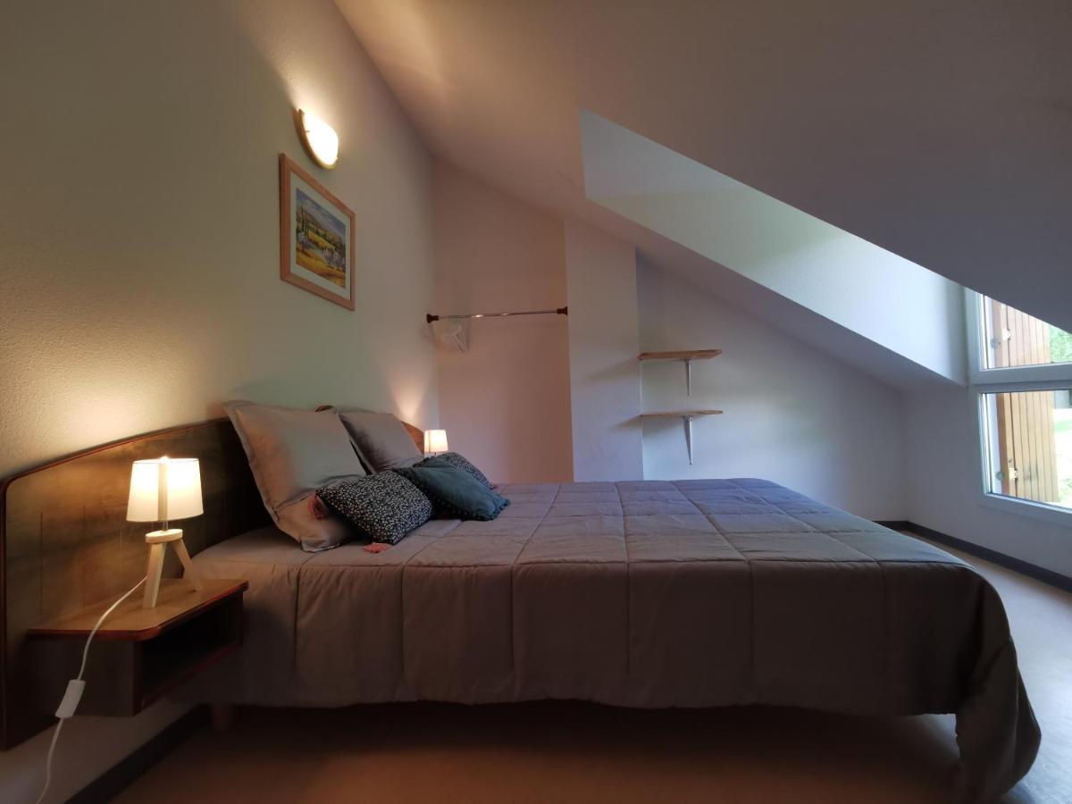 Au 11 T3 Duplex, Village Vacances, Piscines, Parking Saint-Geniez-dʼOlt Buitenkant foto