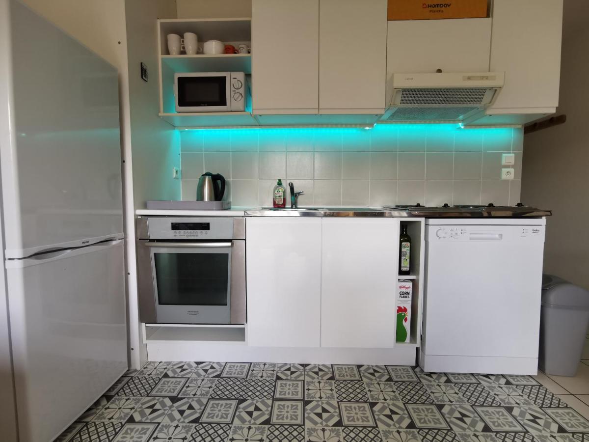 Au 11 T3 Duplex, Village Vacances, Piscines, Parking Saint-Geniez-dʼOlt Buitenkant foto